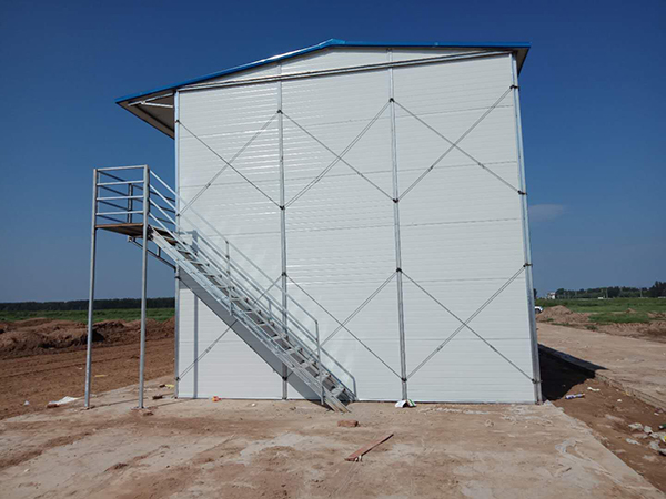 臨時(shí)搭建活動(dòng)板房